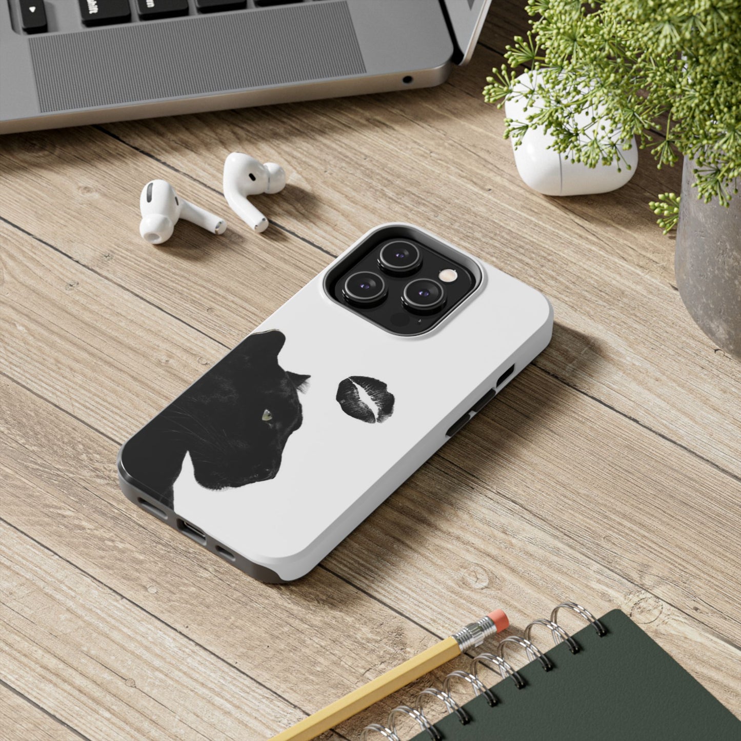 Elegant Panther Design Tough Phone Case - Stylish Protection for Animal Lovers