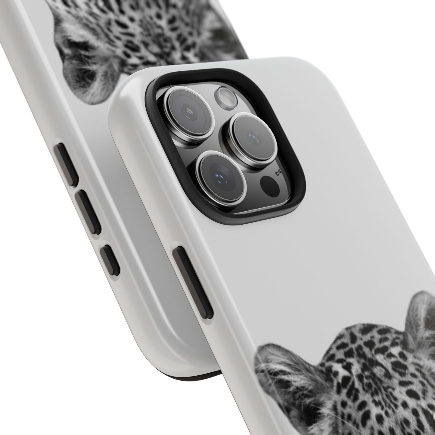 Stylish Tough Phone Case with Majestic Leopard Design