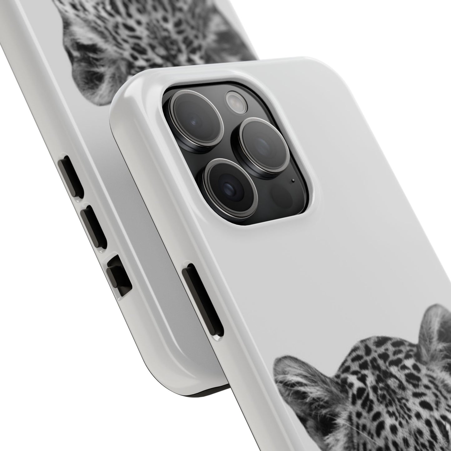 Stylish Tough Phone Case with Majestic Leopard Design