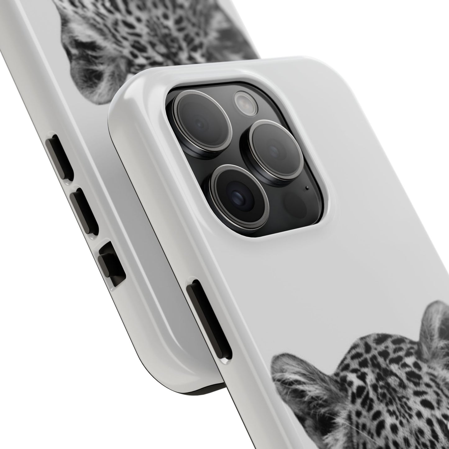 Stylish Tough Phone Case with Majestic Leopard Design